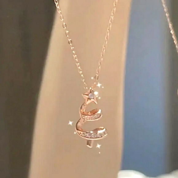 Jewelry - Rhinestone Christmas Tree Pendant Necklace